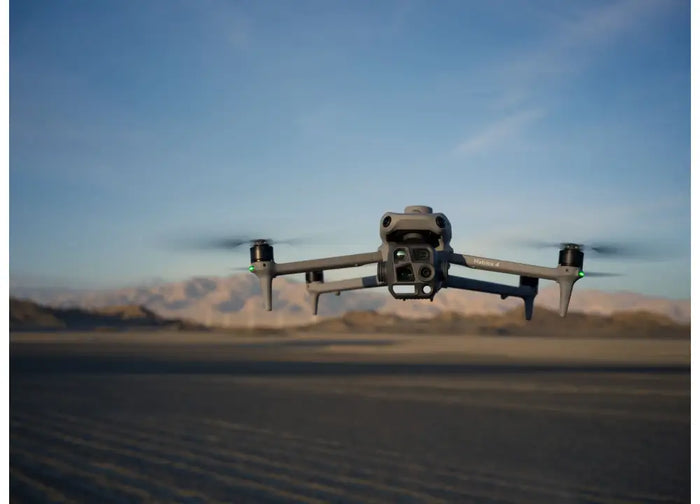 DJI Matrice 4T Drohne mit KI-gestützten Funktionen