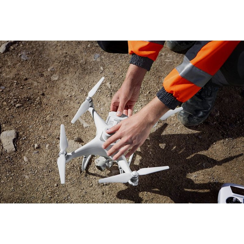 dji-phantom-4-rtk-d-rtk-2-mobile-station-combo~9