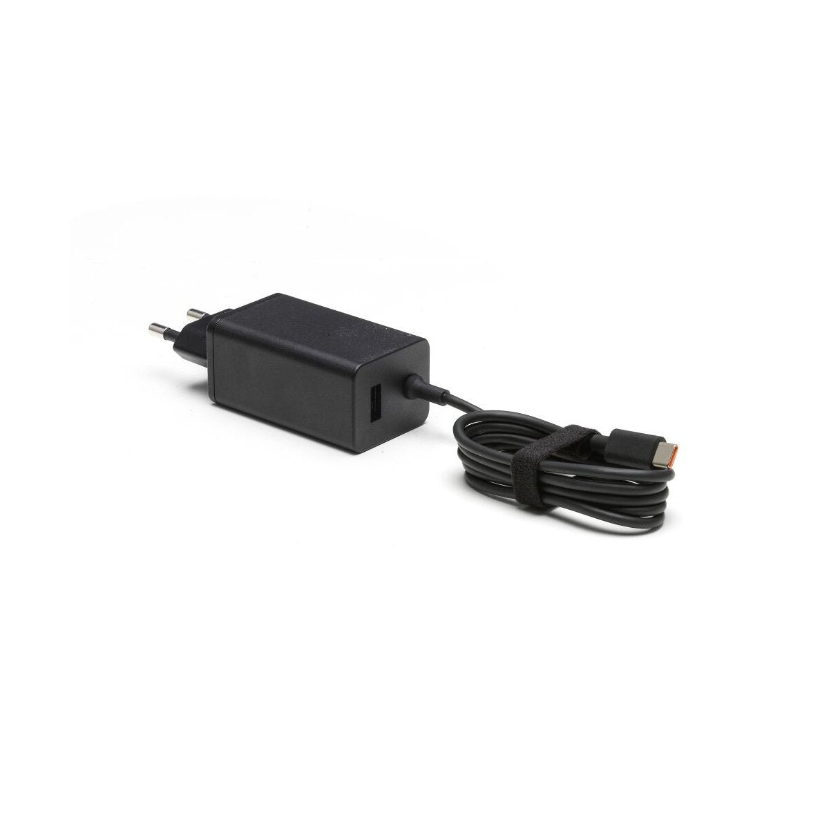 dji-65w-tragbares-ladegeraet2.jpg