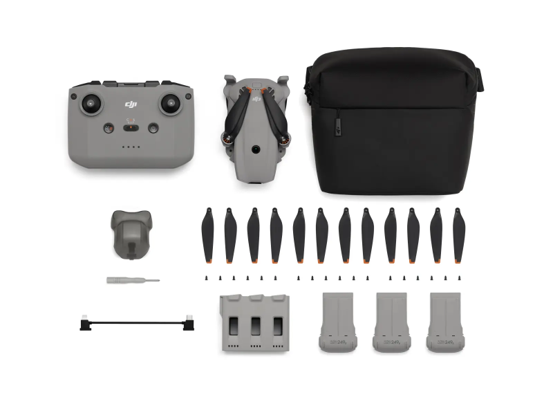 Lieferumfang der DJI Lito X1 Fly More Combo: gefaltete Drohne, RC-N3, Tasche, Ersatzpropeller, Ladestation und drei Akkus