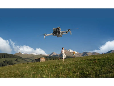 DJI Mini 5 Pro Drohne mit 1-Zoll-CMOS-Kamera und Gimbal