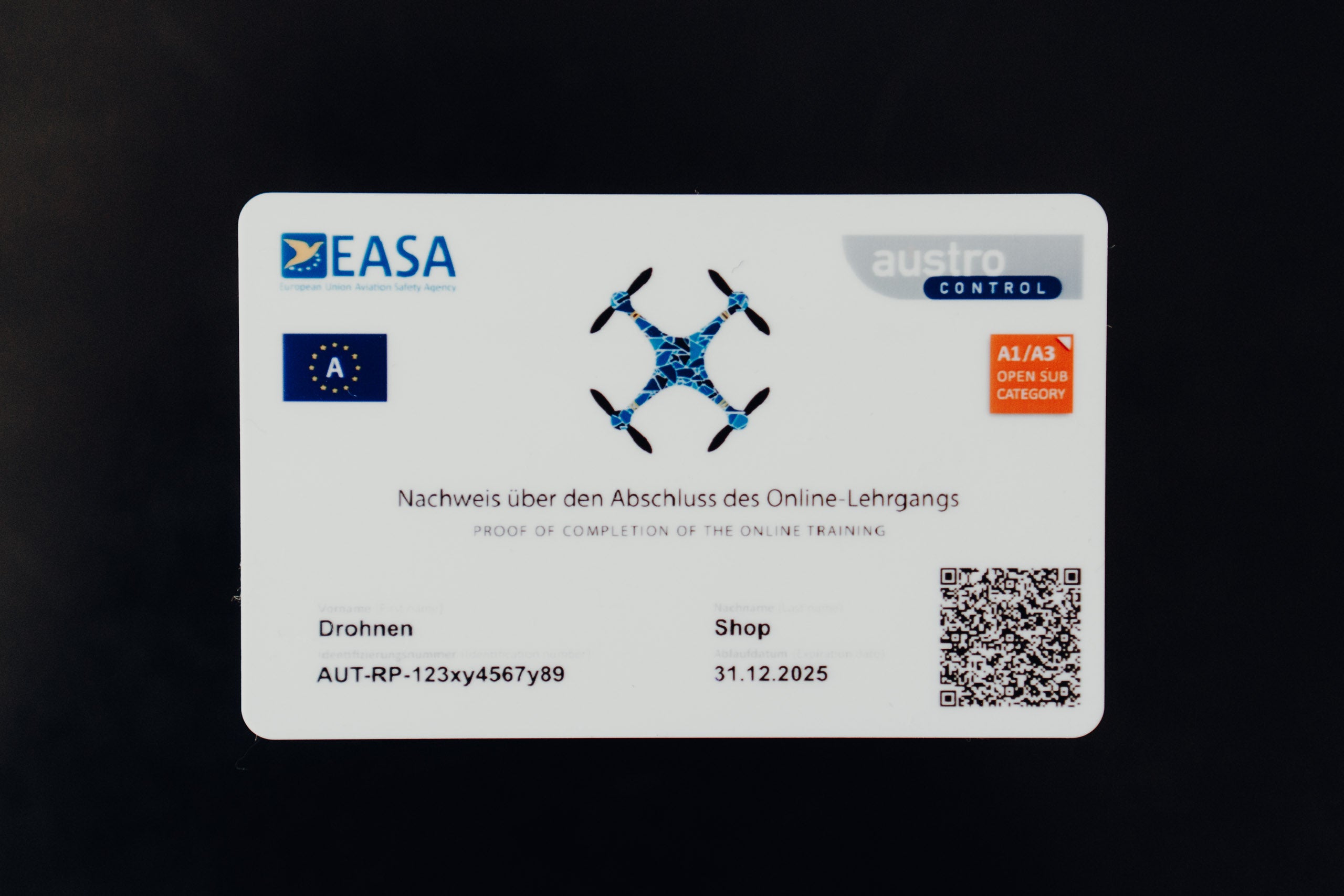 Drohnenführerschein Fernpiloten Kompetenznachweis Scheckkarte von Drohnenshop.at
